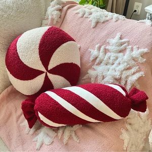 Sherpa Christmas Candy Pillow Set